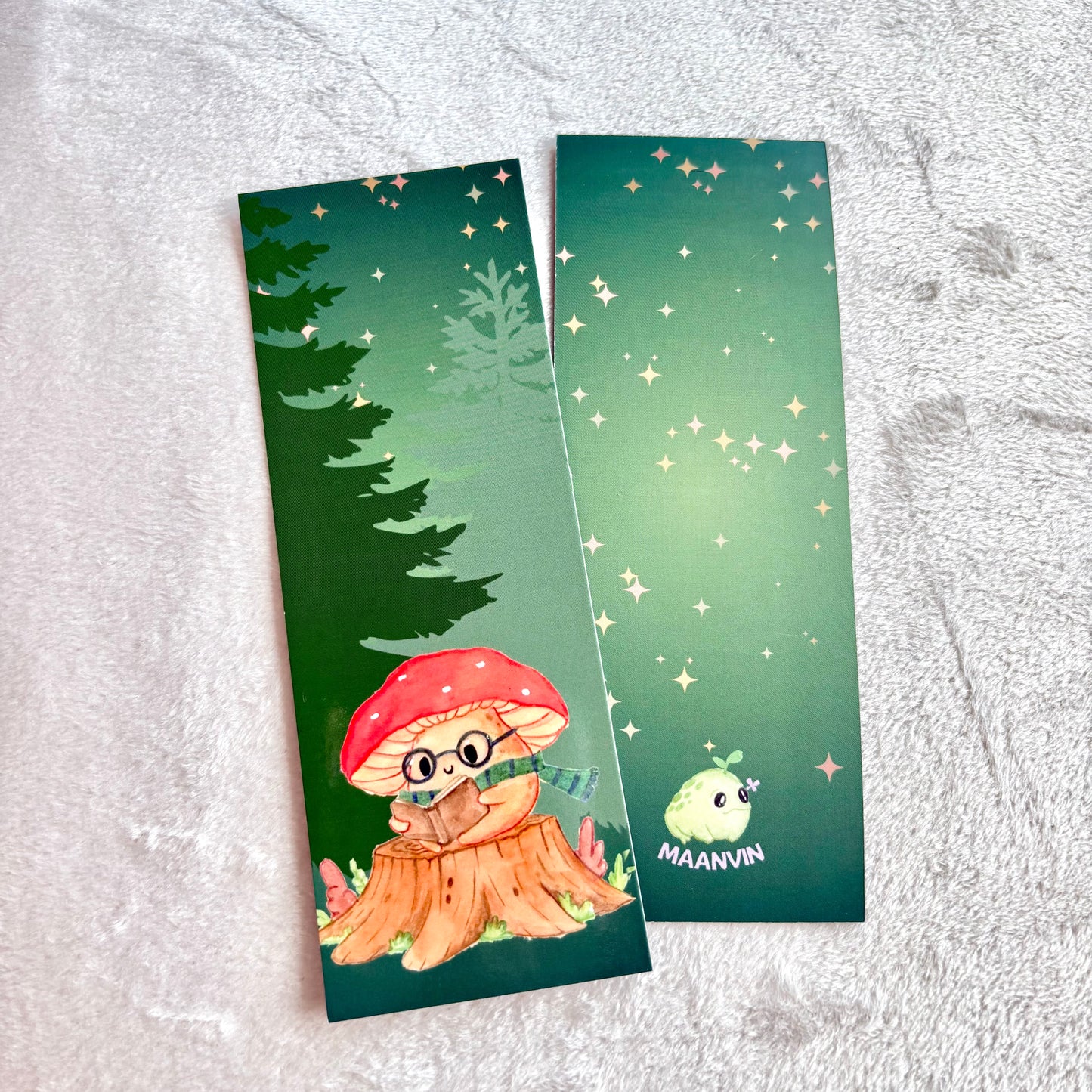 Reading mushroom green bookmark