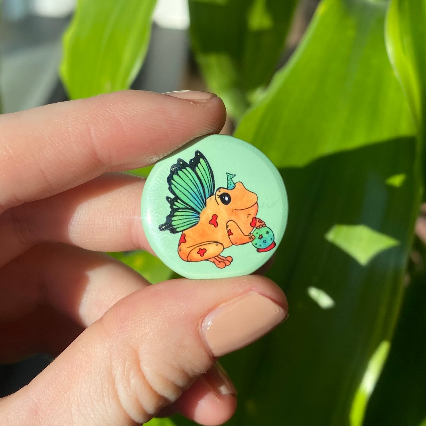 Fairy frog green button