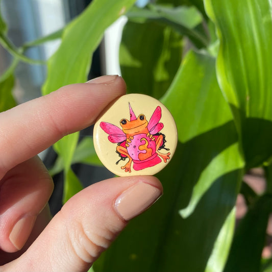 Fairy frog yellow button