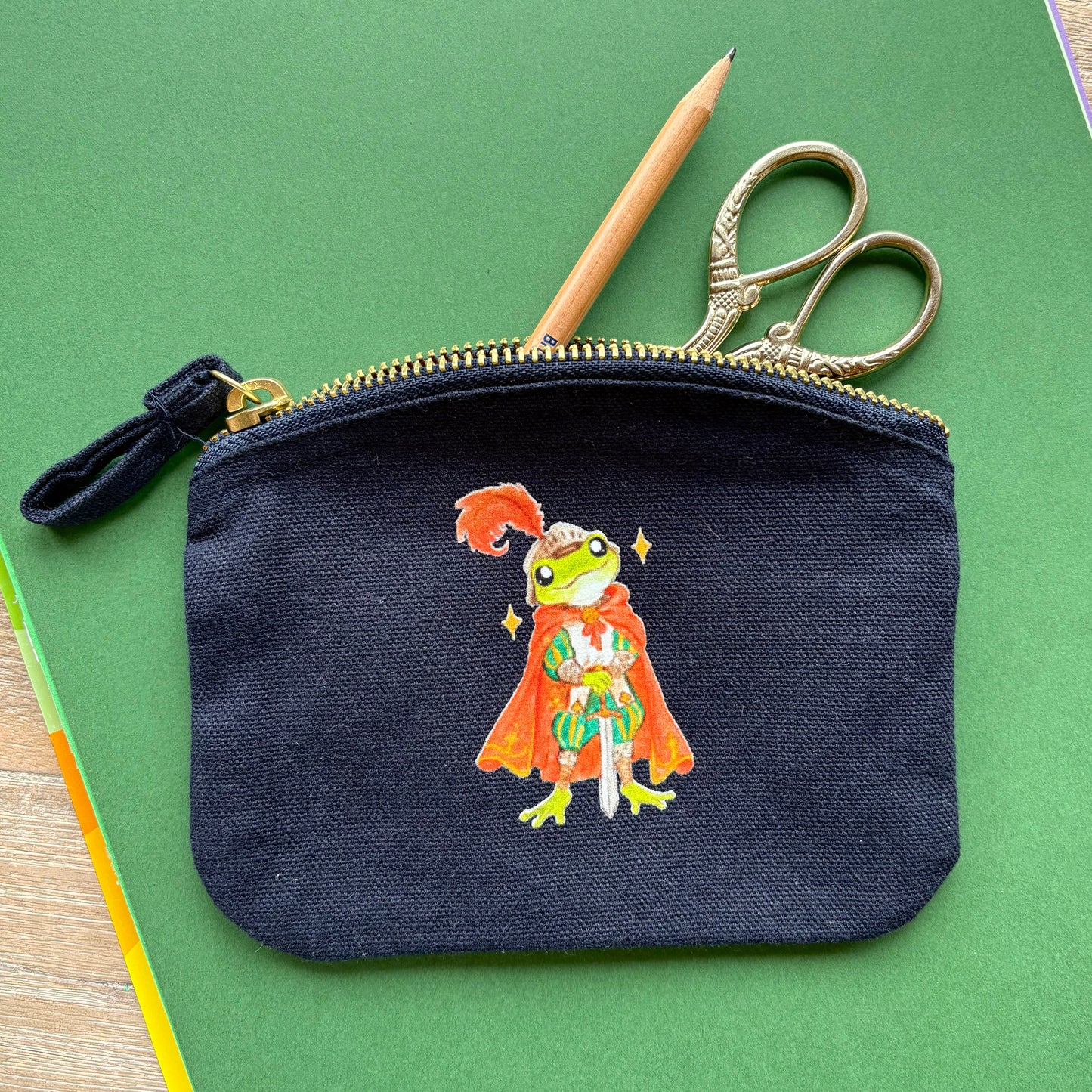 Knight frog - pouch