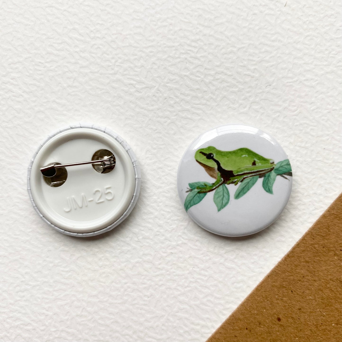 European Tree frog button