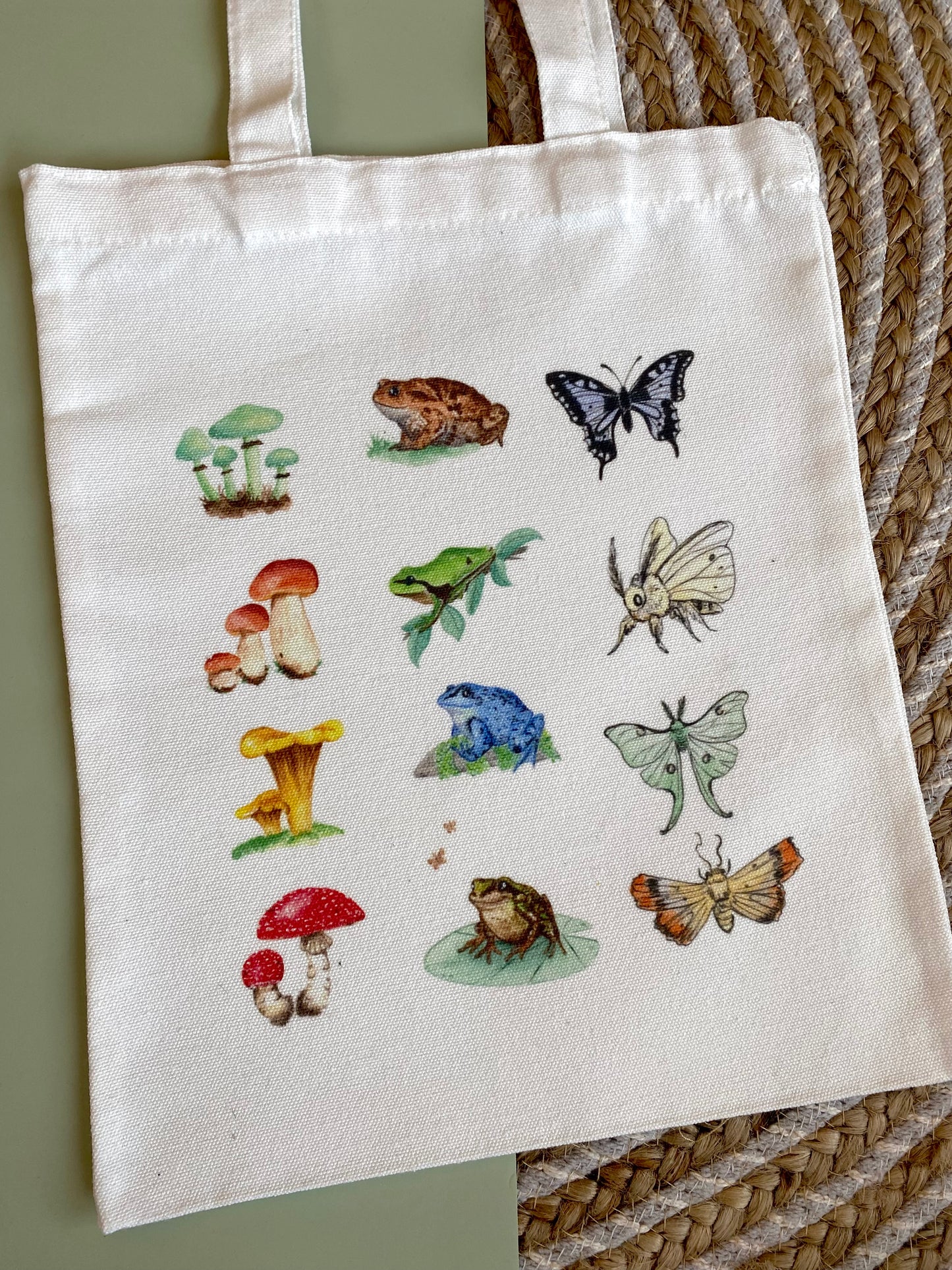 Mushrooms & critters Totebag