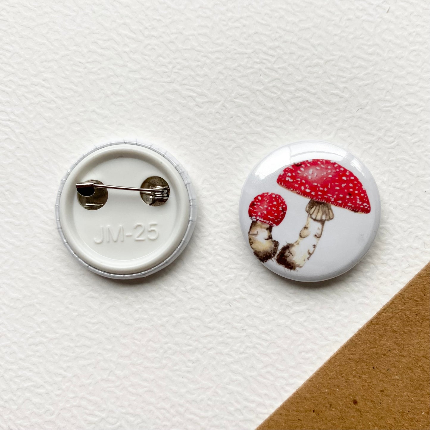 Fly agaric button