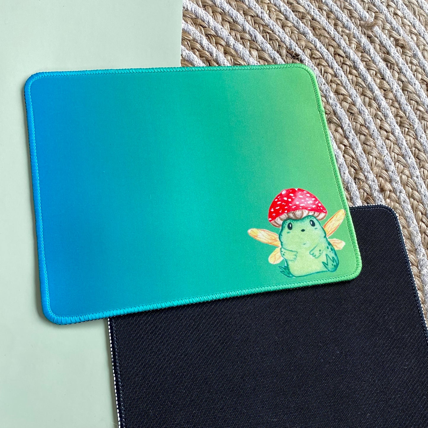 Green frog mousepad